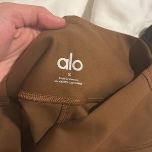 Alo shorts size small